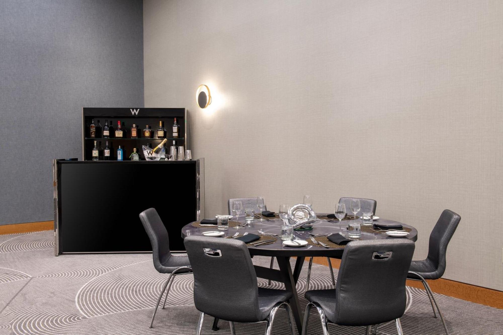 W Boston Hotel Екстериор снимка